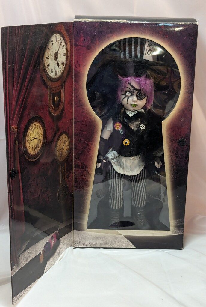 リビングデッドドールズ【The MAD HATTER】開封済み美品 ハロウィン リビングデッドドールズ【The MAD HATTER】開封済み美品 ハロウィン