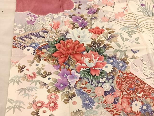 豪華振袖フルセット(7点)・ガード加工済・古典柄・金駒刺繍・扇面牡丹花文・桜 豪華振袖フルセット(7点)・ガード加工済・古典柄・金駒刺繍