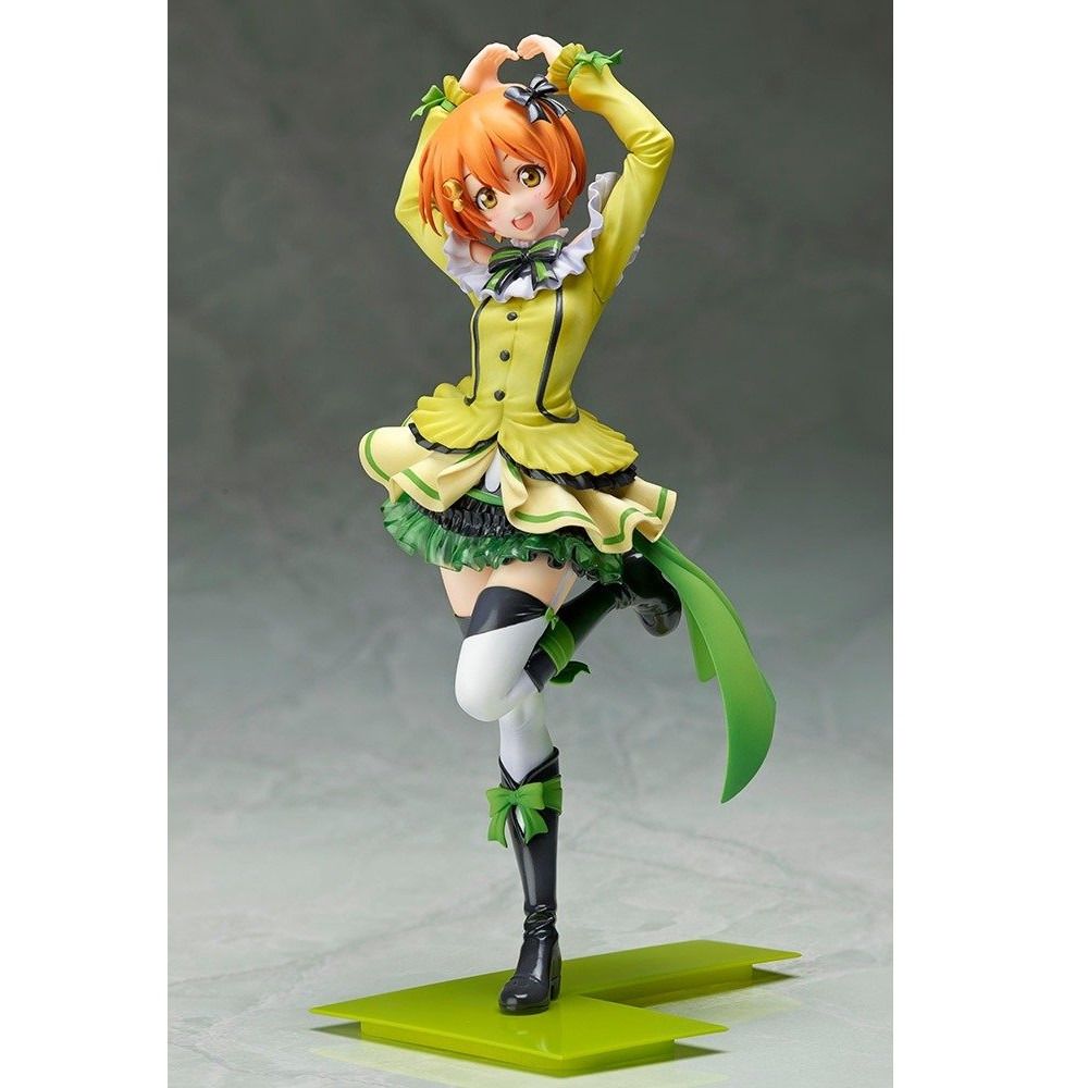 ラブライブ！矢澤にこ&星空凛　1/8フィギュア Amazon.co.jp: ラブライブ! 矢澤にこ 1/8スケール PVC製 塗装