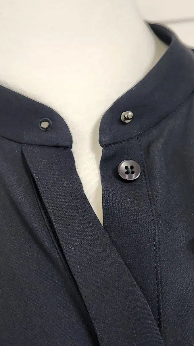 Tahari フラワー