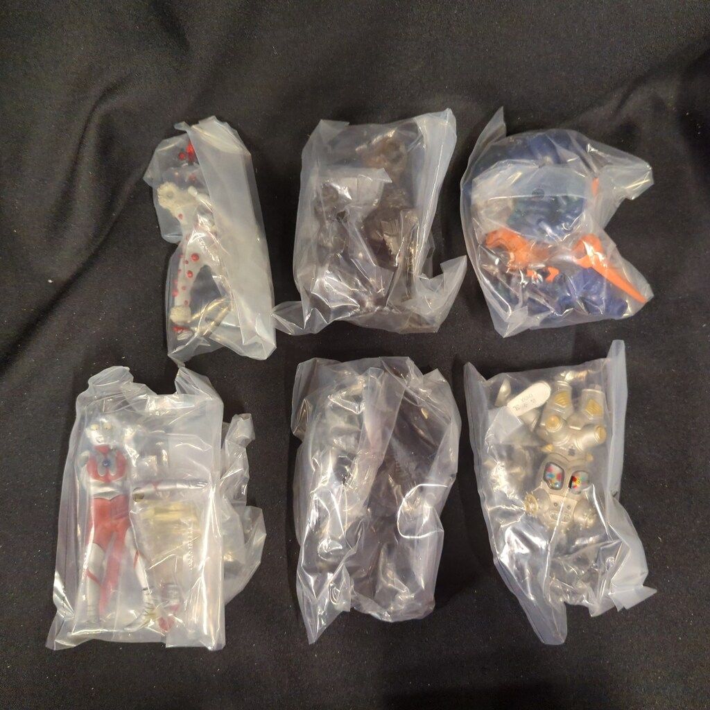 バンダイ モンスターズ 究 大怪獣 全6種セット ウルトラマン 01