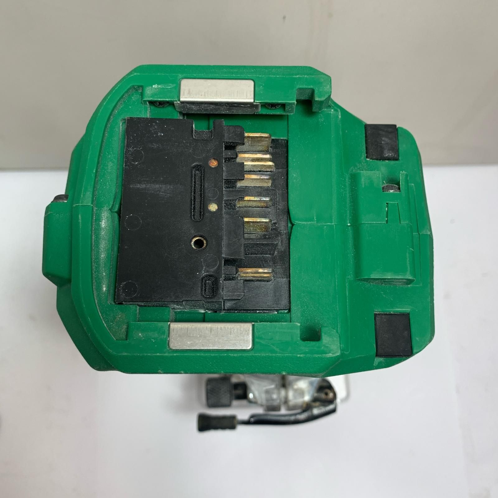 ♭♭HiKOKI ハイコーキ 8mm コードレストリマ 本体のみ 36V M3608DA グリーン