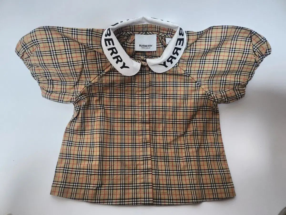 BURBERRY バーバリー ベビー リリーブラウス 2Y