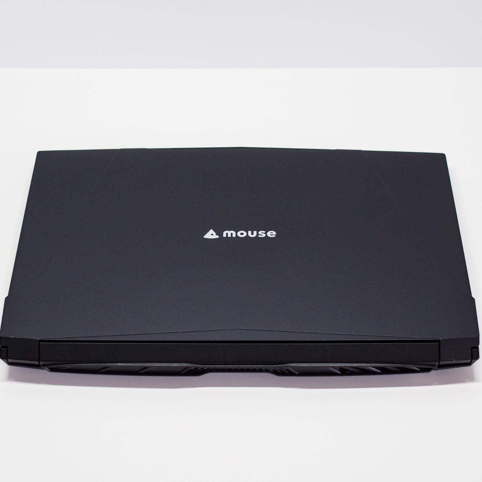 Windowsノート本体 #888 Mouse MB-K690 i7-8750H 16GB SSD256G マウス、第8世代Core i7を搭載した15.6型ノート「m-Book K690