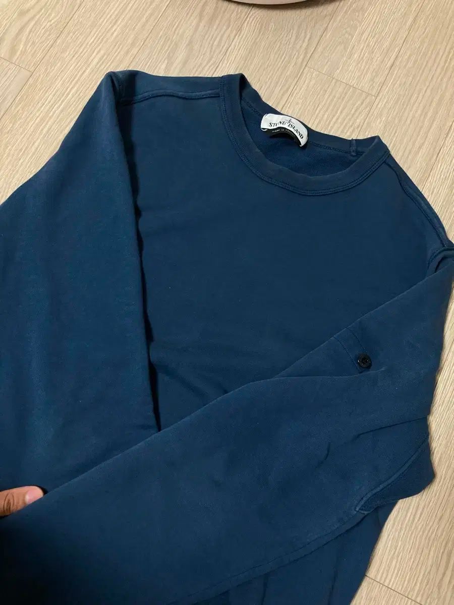 STONE ISLAND ストーンアイランド パーカー L