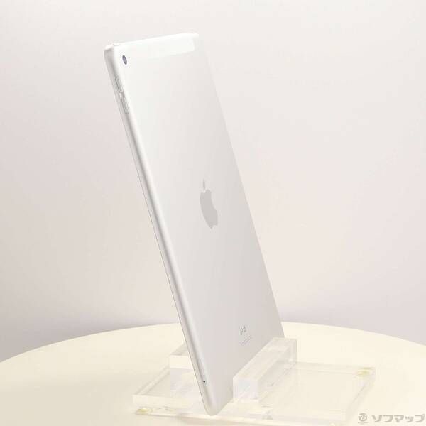 中古品〕 iPad 第8世代 32GB シルバー MYMJ2J／A docomoロック解除SIM