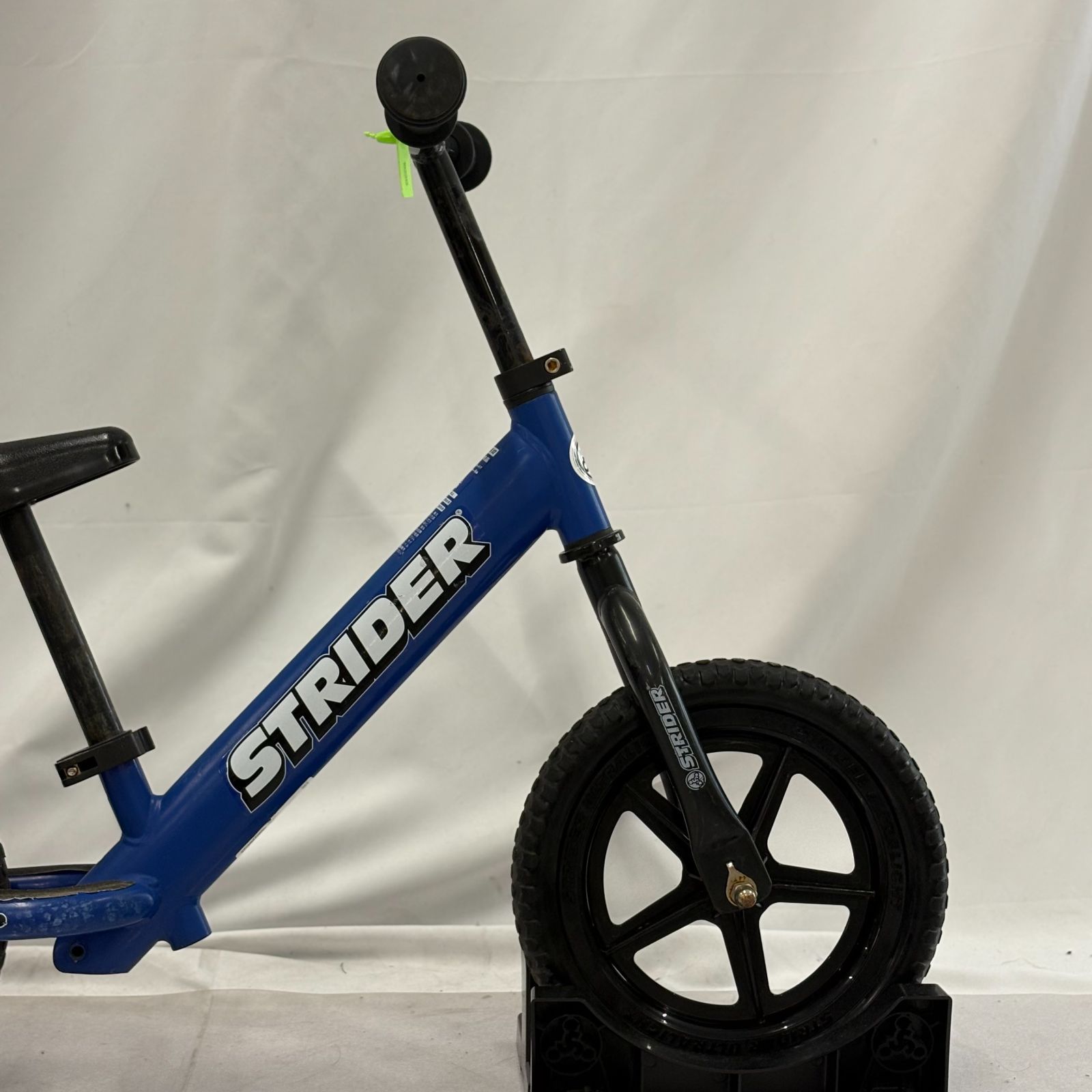 STRIDER バイク 青 クラシック STRIDER ストライダー 青 ブルー Classic クラシック 12インチ