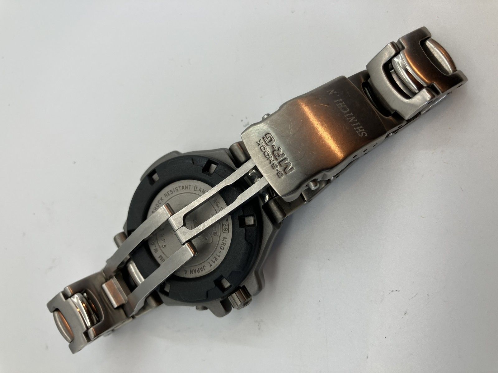 カシオ Gショック MR-G MRG-121T メンズ腕時計 チタン ケース幅46mm 腕回り18.5cm クオーツ 箱付 送料無料 カシオ Gショック MR-G MRG-121T メンズ腕時計 チタン ケース幅46mm 腕