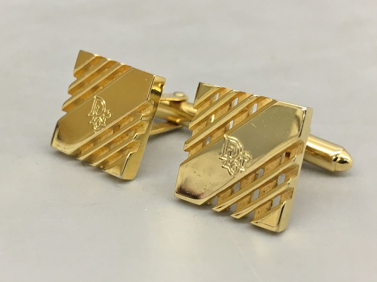 美品✨クリスチャンディオール✨カフスリンクス✨ボタン✨タイタックピン✨ロゴ✨金 クリスチャンディオール Christian Dior カフス タックピン