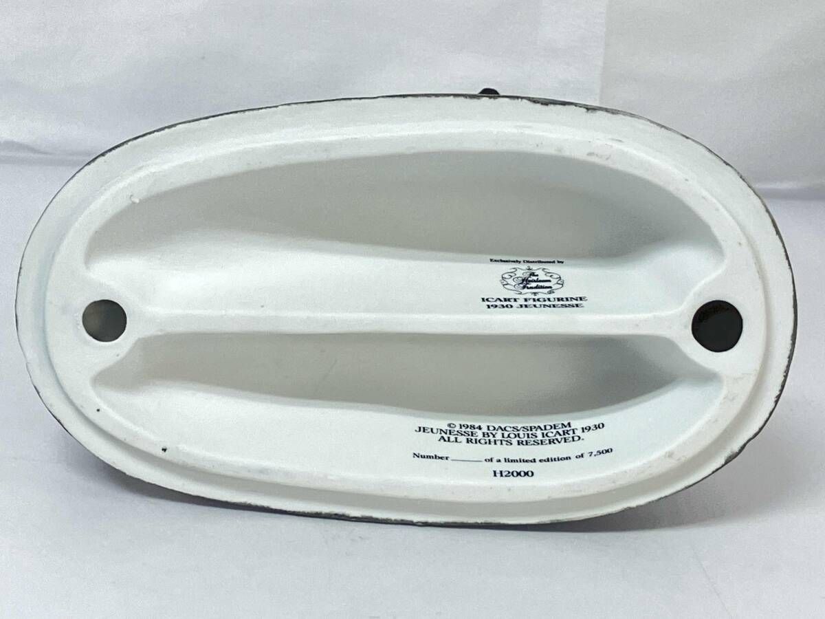 フィギュリン 馬と女性