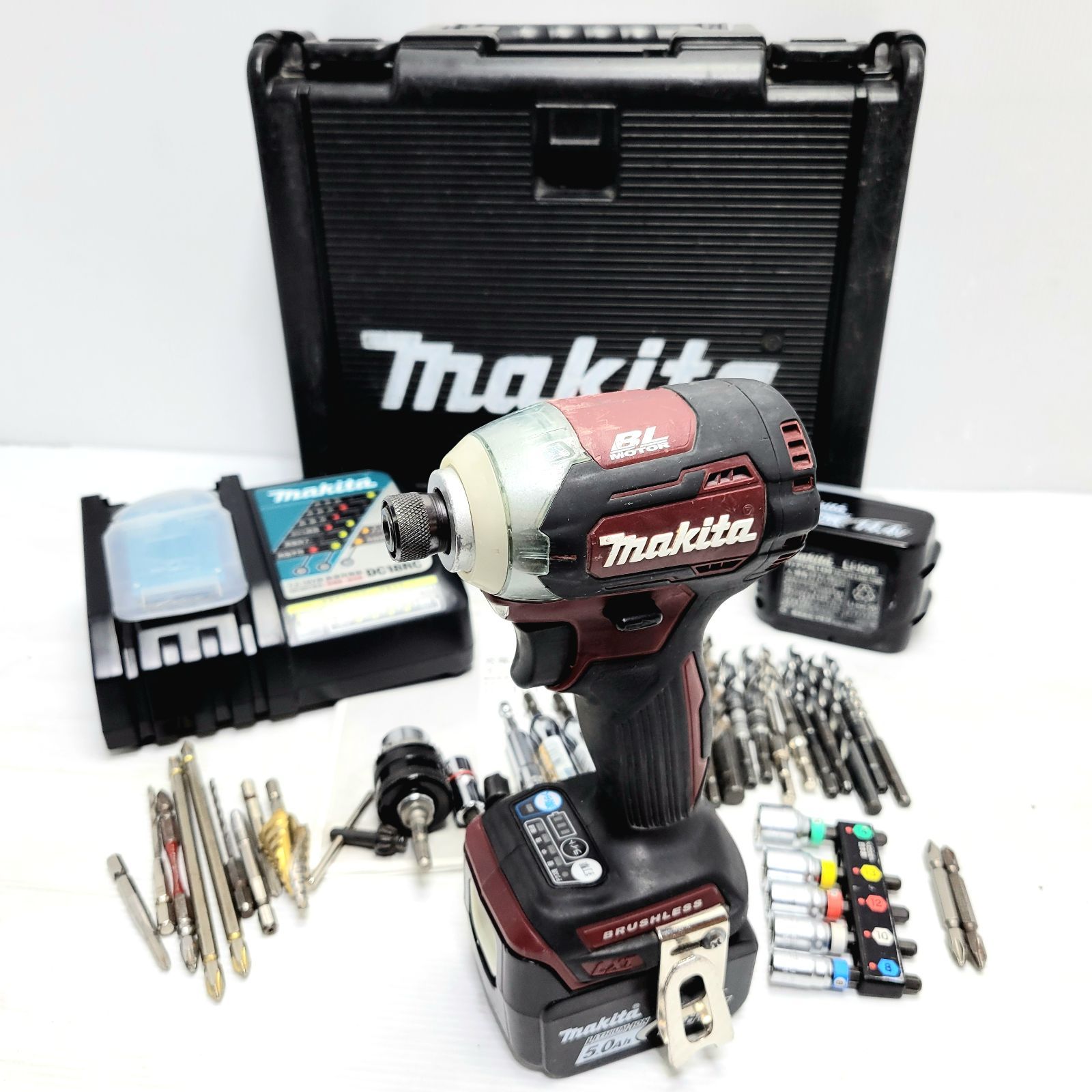 makita マキタ 充電式 インパクト ドライバ TD160D