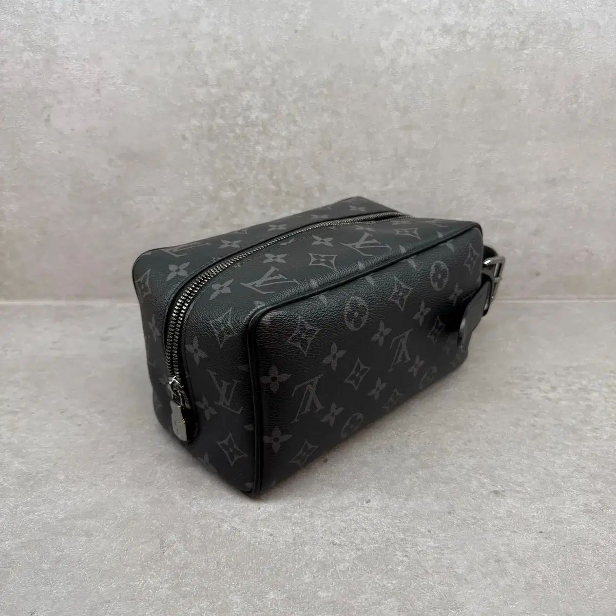 OS Louis Vuitton ルイヴィトン エクリプス ロッカー ヘルプキット