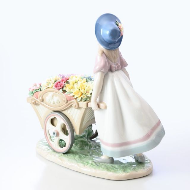 新品 リヤドロ 可愛いお花屋さん フィギュア 人形 女性 LLADRO