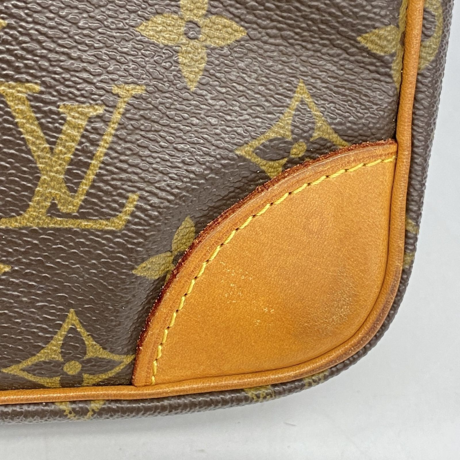 ヴィトン クラッチバッグ