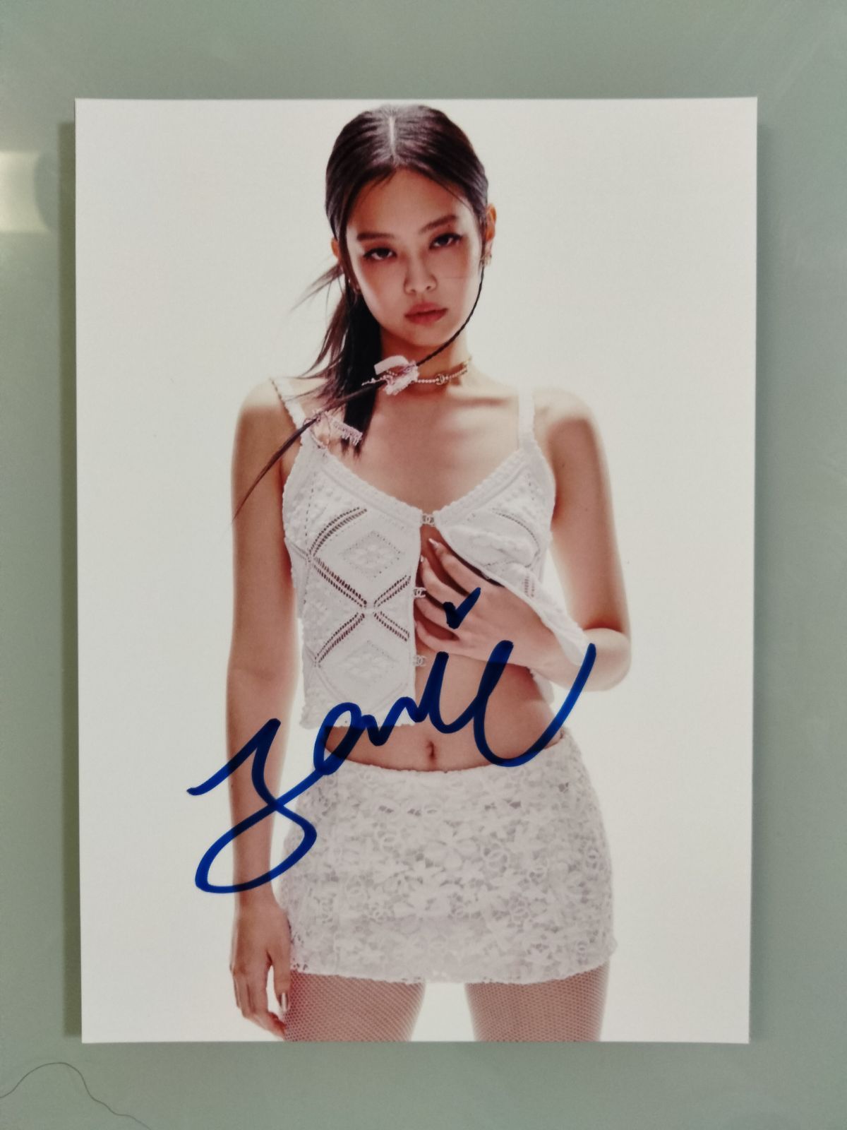 ジェニー直筆サイン入り2Lサイズ写真…Jennie…BLACKPINK… - メルカリ ジェニー直筆サイン入り2Lサイズ写真…Jennie…BLACKPINK… - メルカリ
