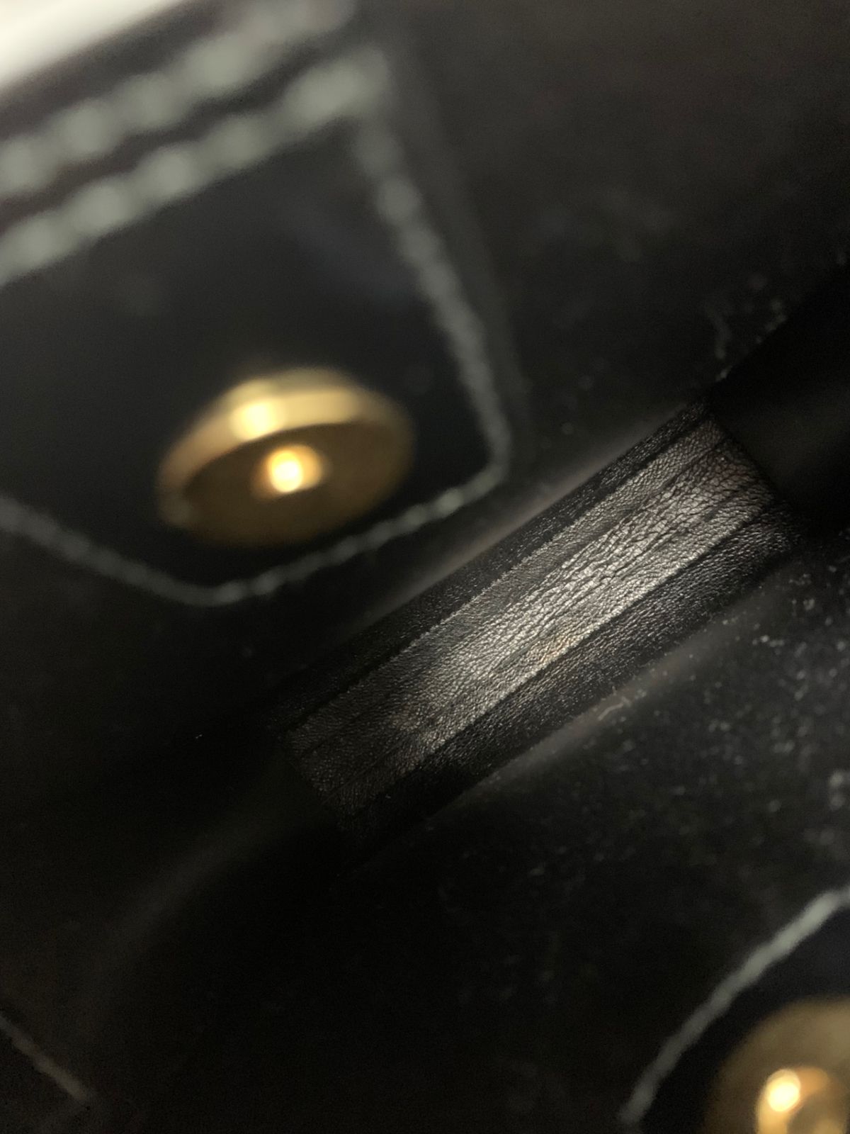 レザー IT1CS4THXI3O