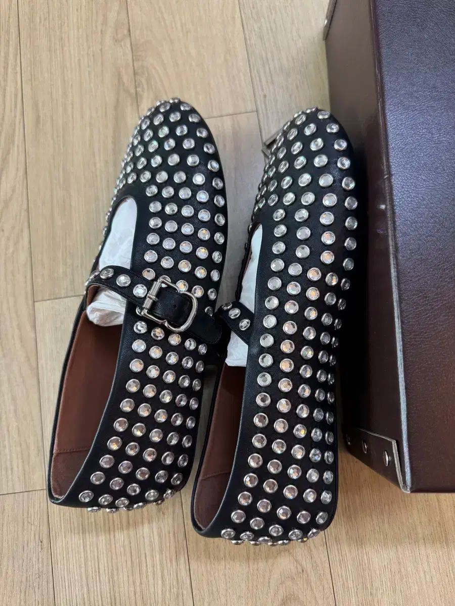 アライア スタッズ フラット シューズ KIN-KAAI_COM