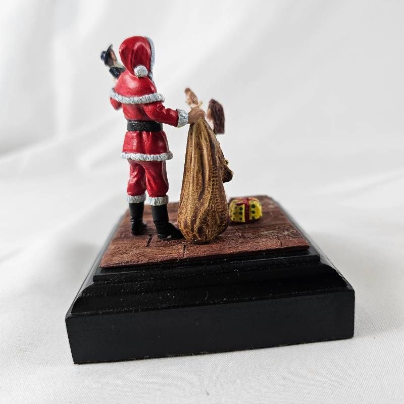 1988年製 英国ヴィンテージ ファインアートミニチュア サンタクロースと少女 WWW_IMPECCABLEHEALTHCARESERVICES_COM