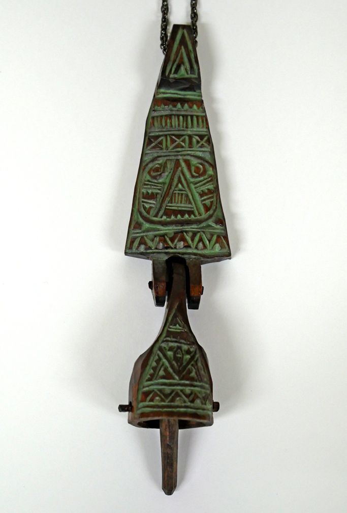 砂澤 ビッキ「樹鈴ペンダント二連（約13.7cm）」木彫作品 世界的彫刻家