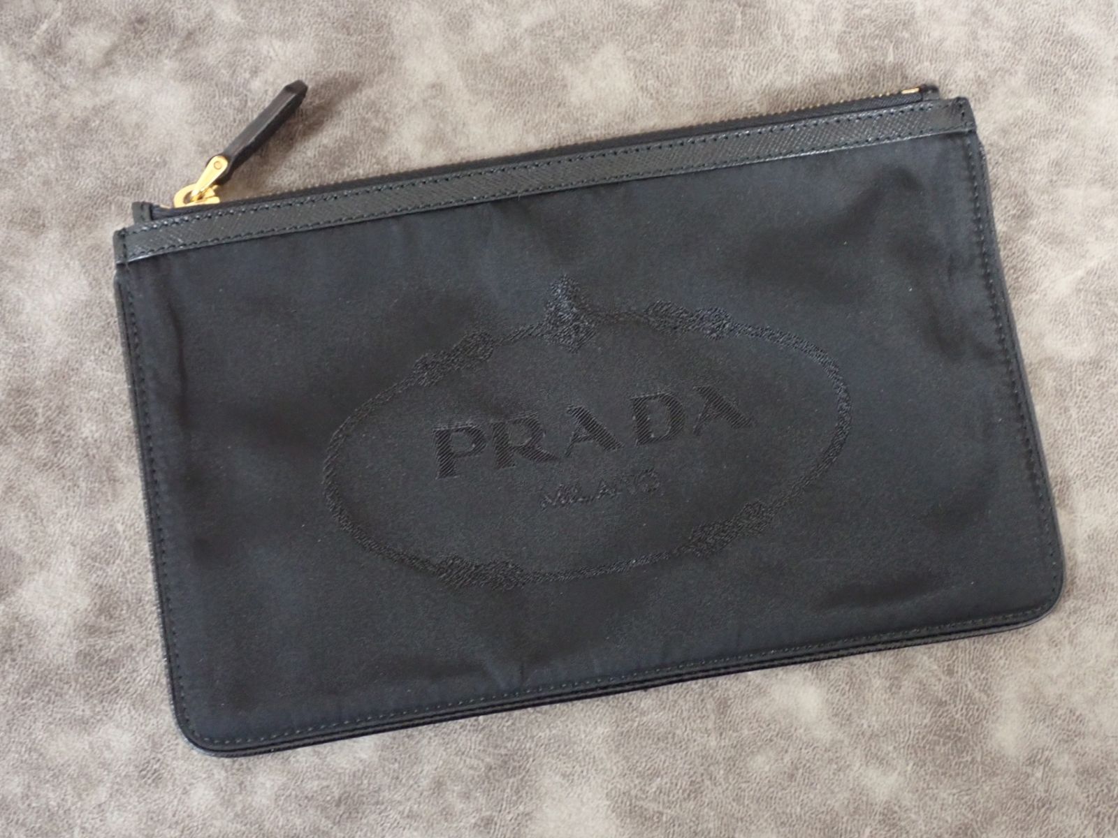美品 PRADA プラダ ジャガードロゴ ブラック ポーチ メイク