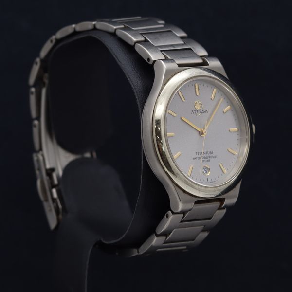 シチズン　アテッサ　メンズ腕時計 稼動 良品 シチズン QZ 5510-F52517 アテッサ チタン デイト グレー