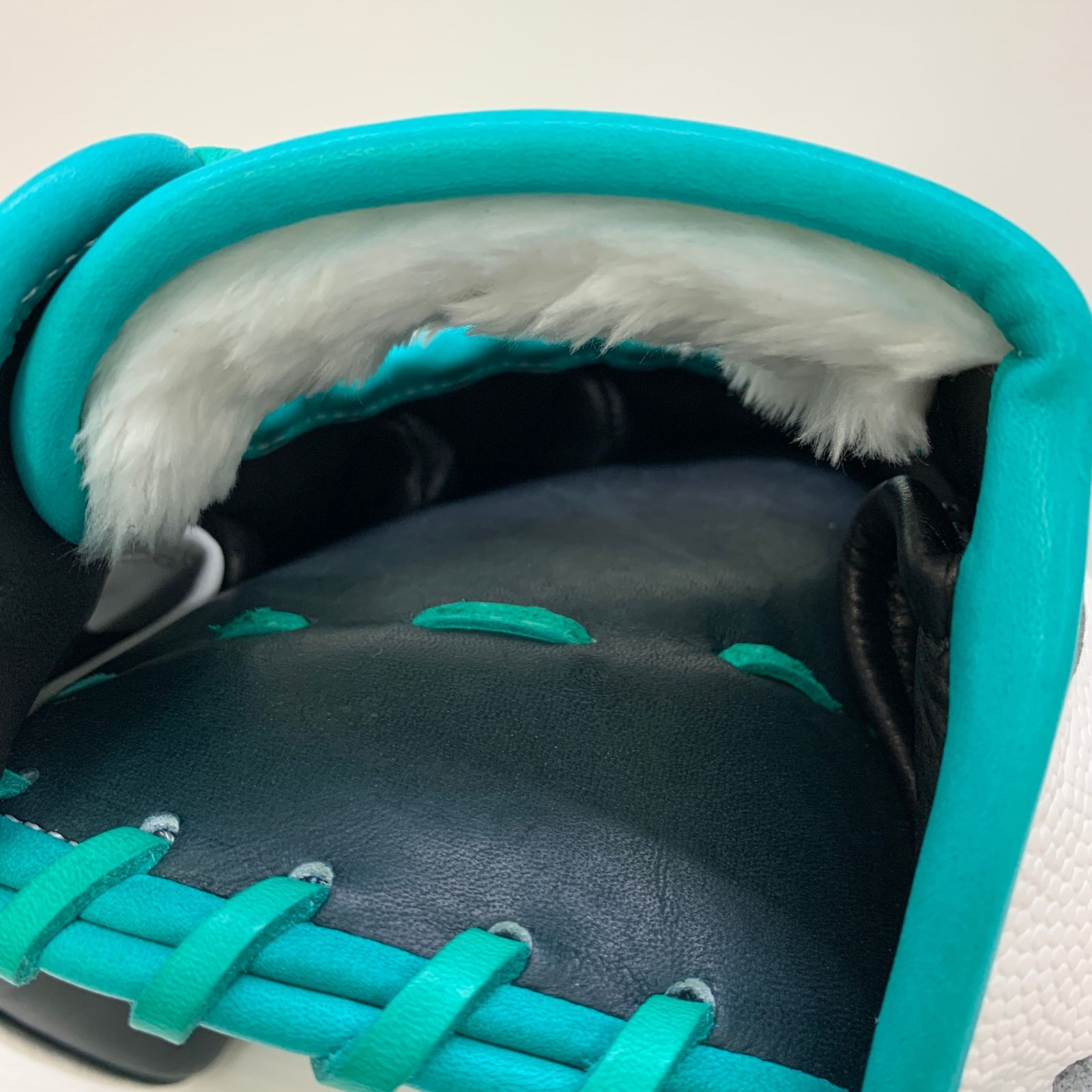 し*ま様 adidas 廃盤品 数量限定発売 ドット・デザイングローブ
