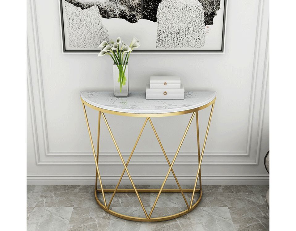 半円形のエントランステーブル