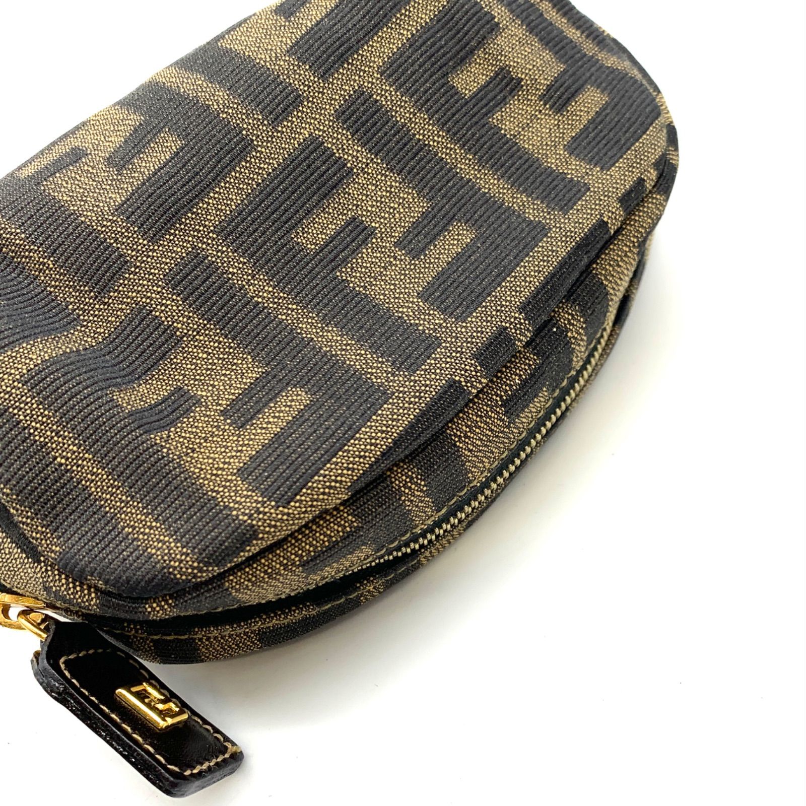 お買い得】FENDI がま口ポーチ ズッカ柄 - メルカリ