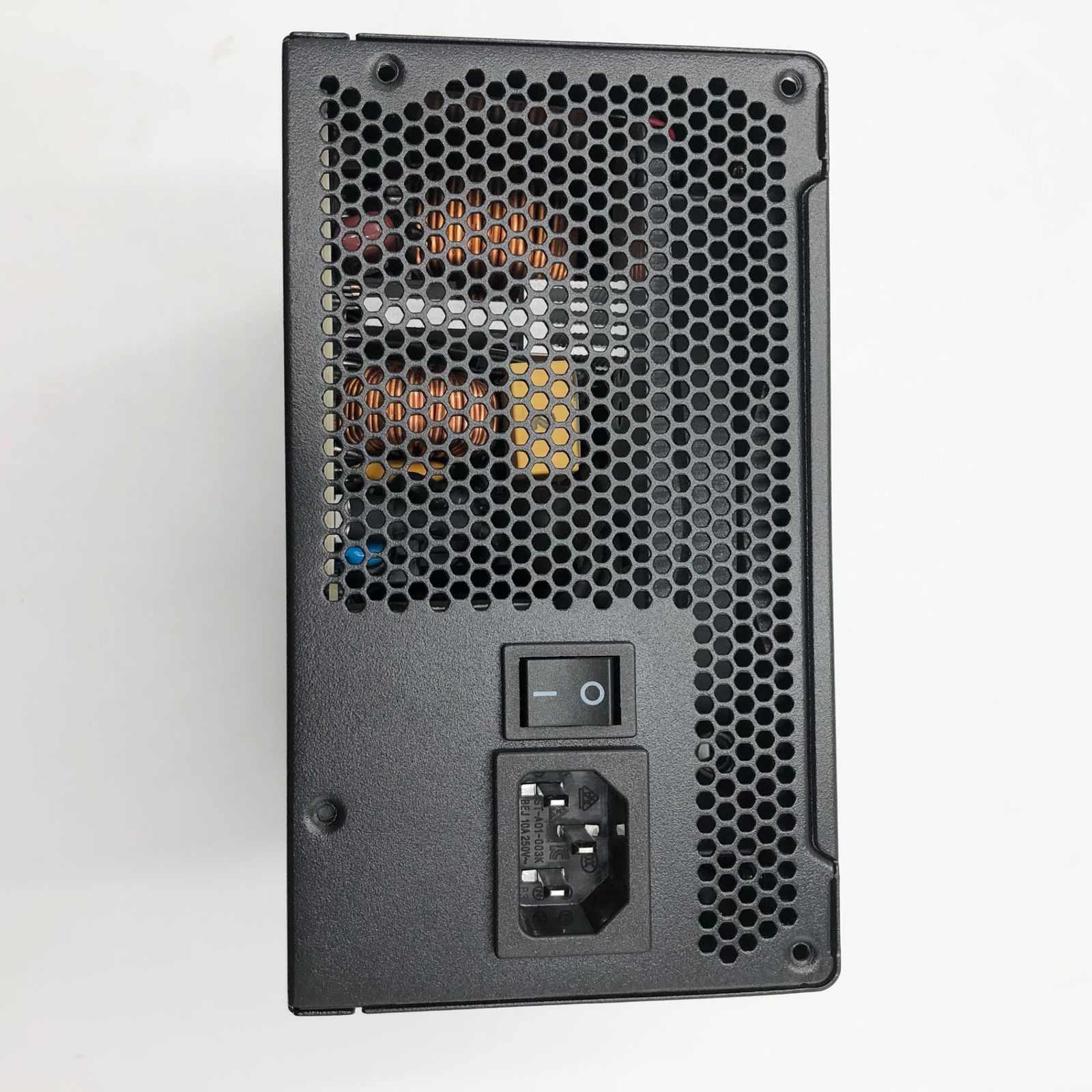 玄人志向 電源ユニット 750W ATX 電源 80 PLUS ゴールド Amazon.co.jp: 玄人志向 電源ユニット 750W ATX 電源 80 PLUS