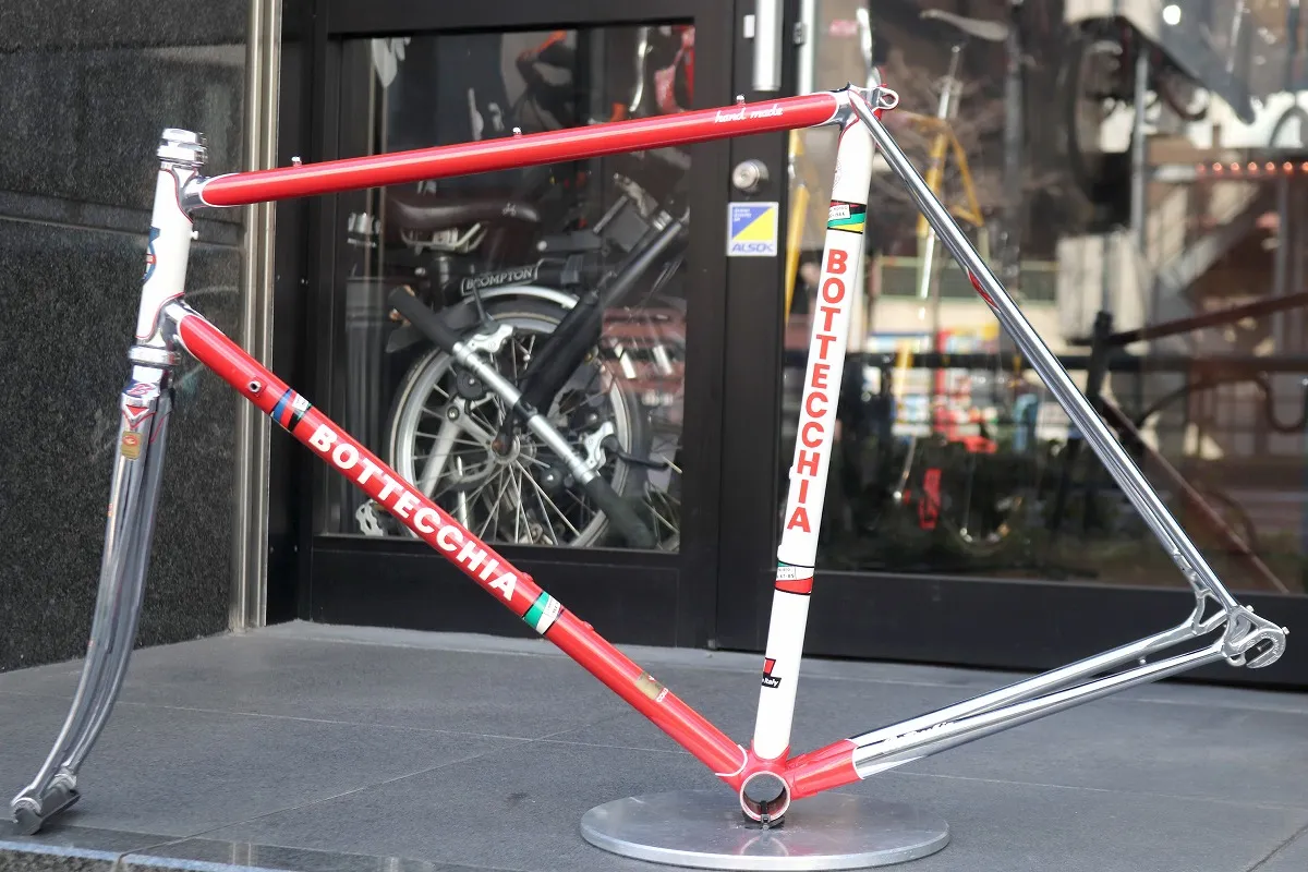 送料込みに変更しました！ Bottecchia（ボッテキア）製 フレームの車体