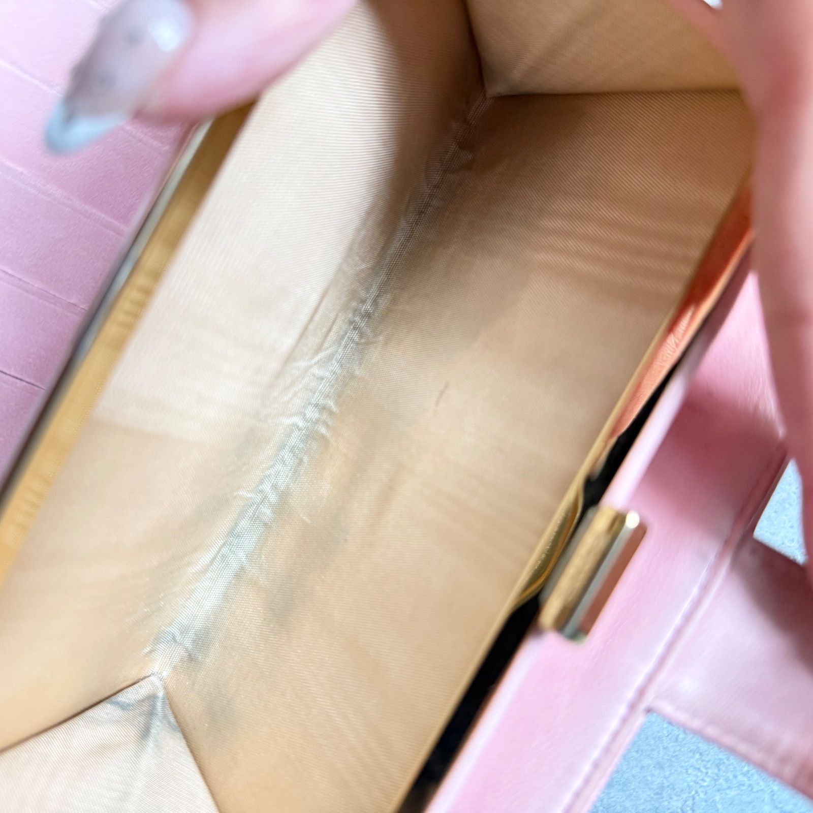 CHANEL シャネル 二つ折り 長財布 キャビアスキン がま口財布 デカココ