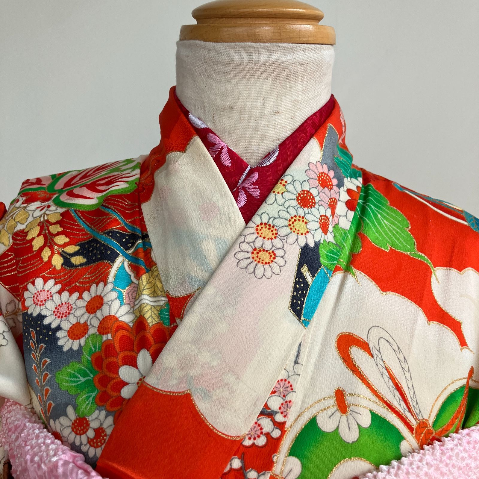 セミアンティーク 七五三 7歳女の子 着物 四つ身 赤 白 半襦袢 作り帯セット 帯揚げ帯締め付き ビンテージ きもの猫田 T353