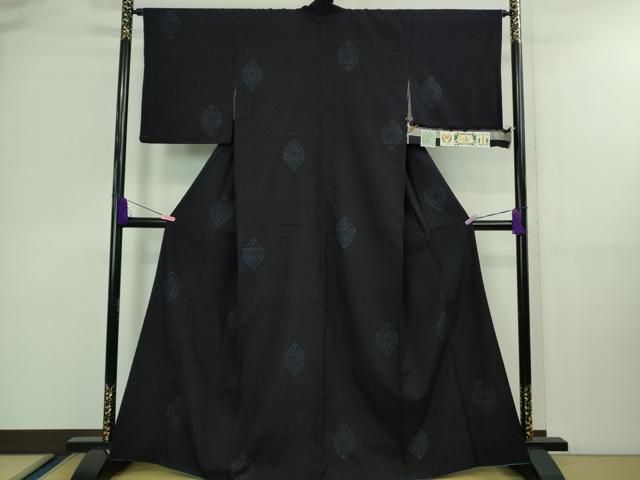 平和屋着物 上 本場結城紬 重要無形文化財 奥順謹製 100亀甲 飛び亀甲柄 花菱 濃紺地 大丸扱い 証紙 保証書付き DZAA9558kh5