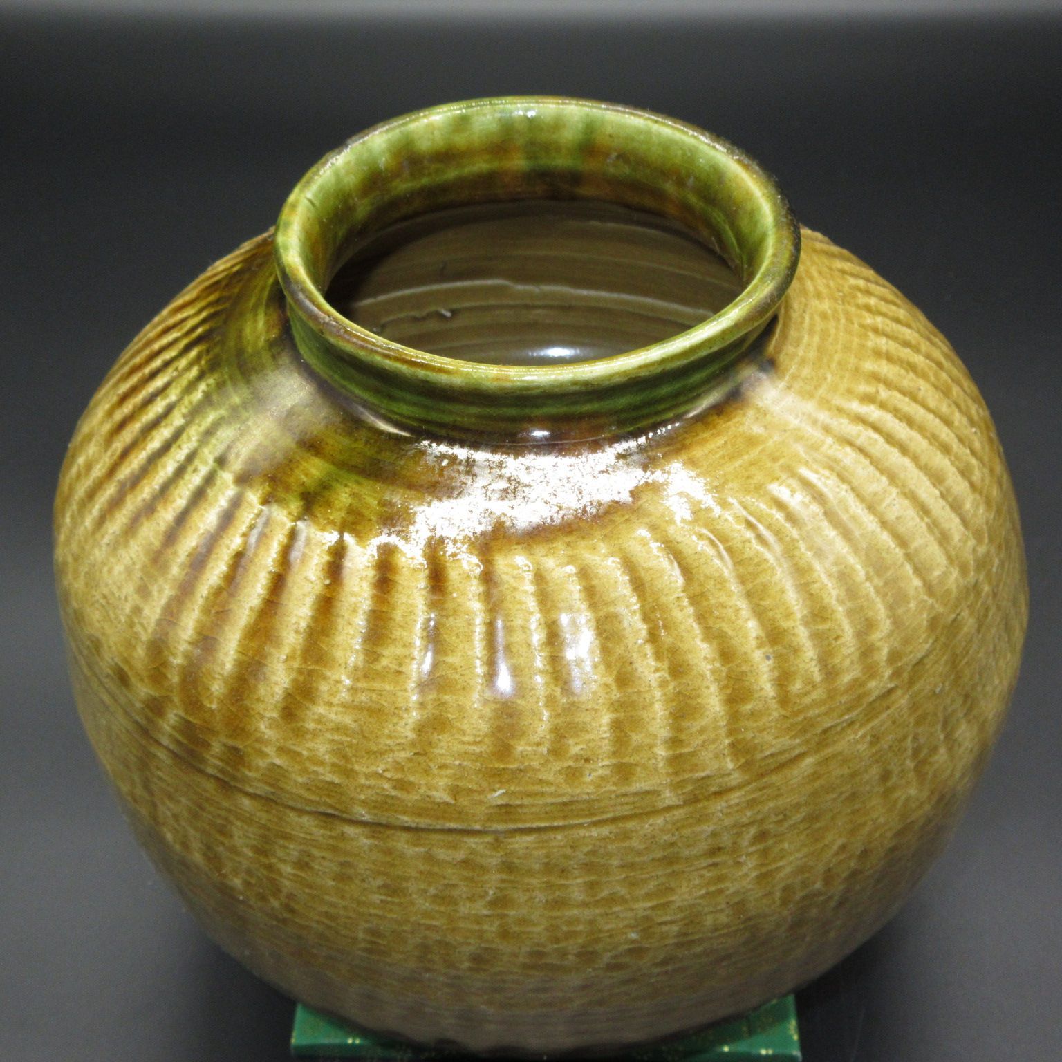 ☆陶器 瀬戸物 美濃焼 白山窯 黄瀬戸 織部 花生 花瓶 飾壺 丸壺