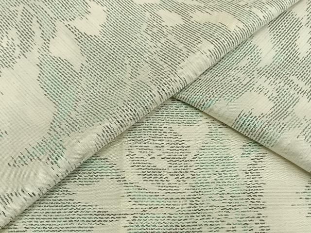 平和屋着物▽本場大島紬　単衣　白大島　草花文　正絹　逸品　AAAW1731fy 平和屋着物▽本場大島紬 単衣 白大島 草花文 正絹 逸品 AAAW1731fy