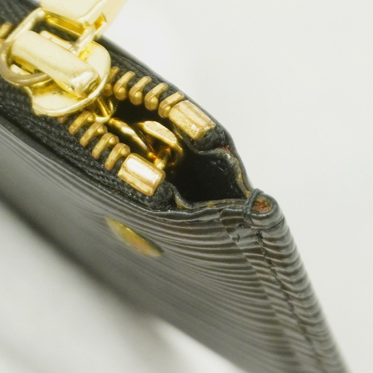 5he4681-h】ルイヴィトン コインケース エピ ポシェットクレ