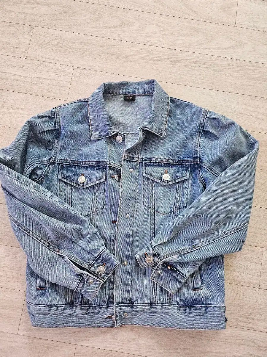 DAKS Little デニムジャケット パフショルダー