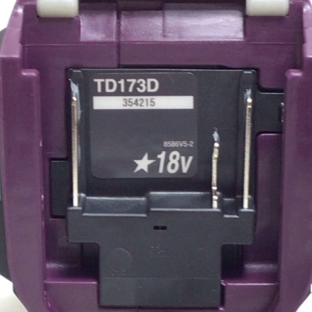 ΘΘMAKITA マキタ インパクトドライバ 18v 未使用品 付属品完備 3  