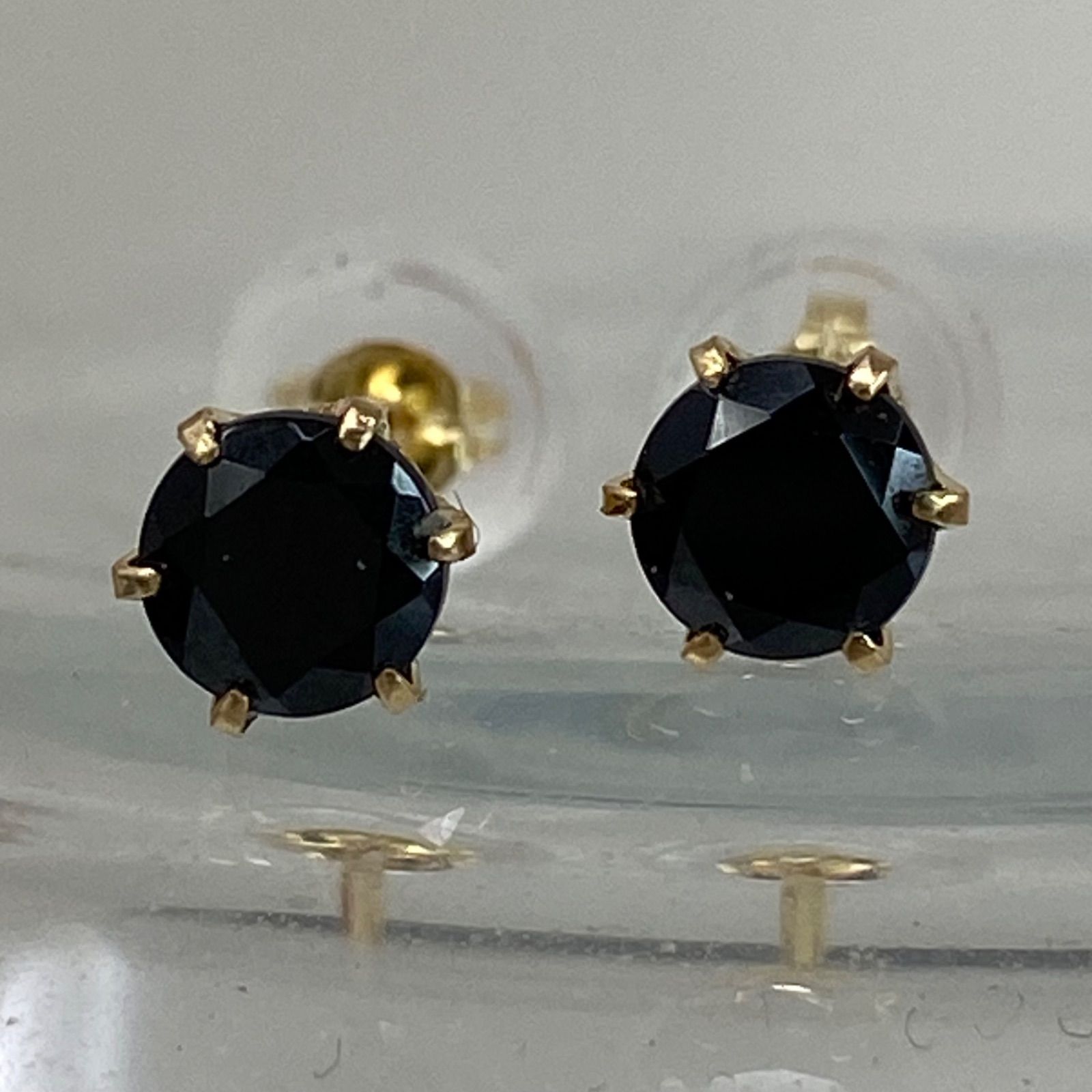 k18YG AU750 18金 天然ブラックダイヤモンド 0.7ct  イエローゴールドピアス