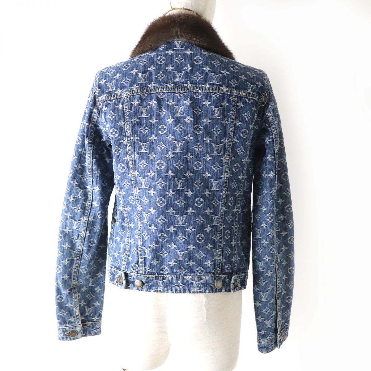美品◎正規品 イタリア製 LOUIS VUITTON ルイヴィトン レディース 襟 