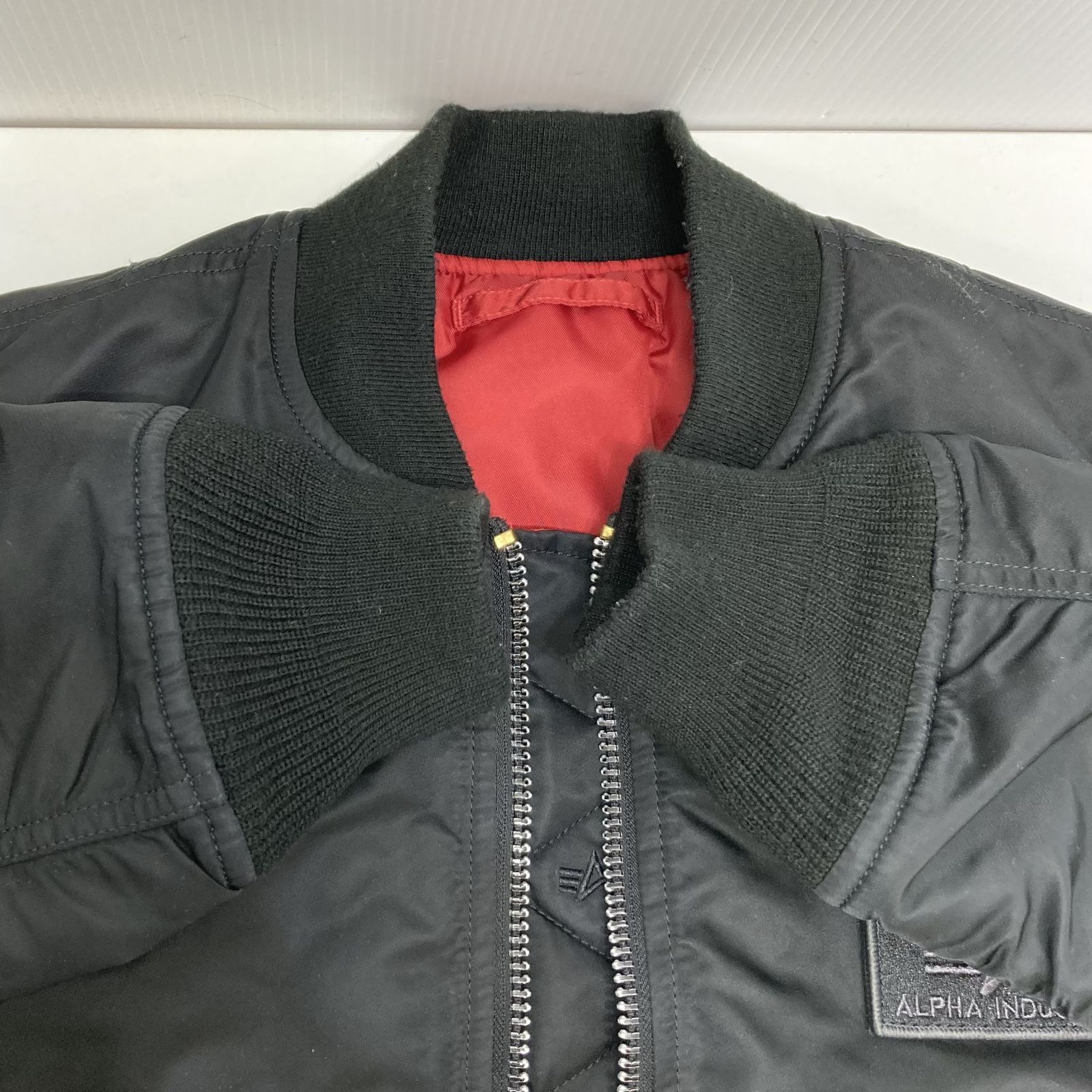 ALPHA MA-1フライトジャケット　黒　リバーシブルTA0112-001 魅力の ALPHA MA-1フライトジャケット 黒 リバーシブルTA0112