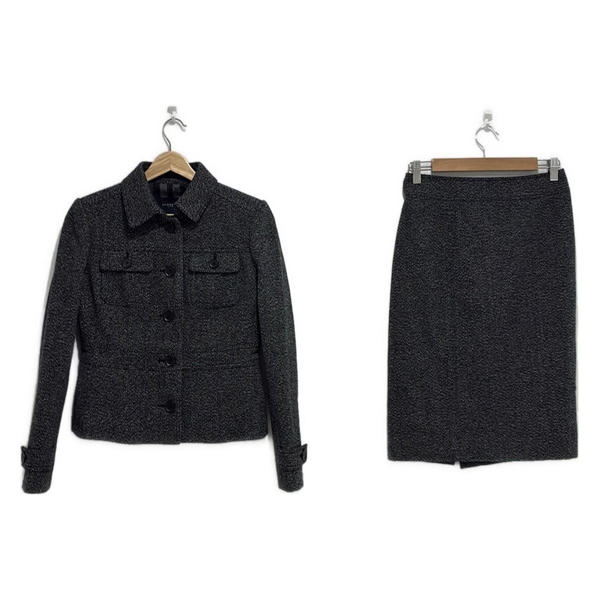 Burberry LONDON バーバリーロンドン スカートスーツ レディース - 黒×ダークグレー×白