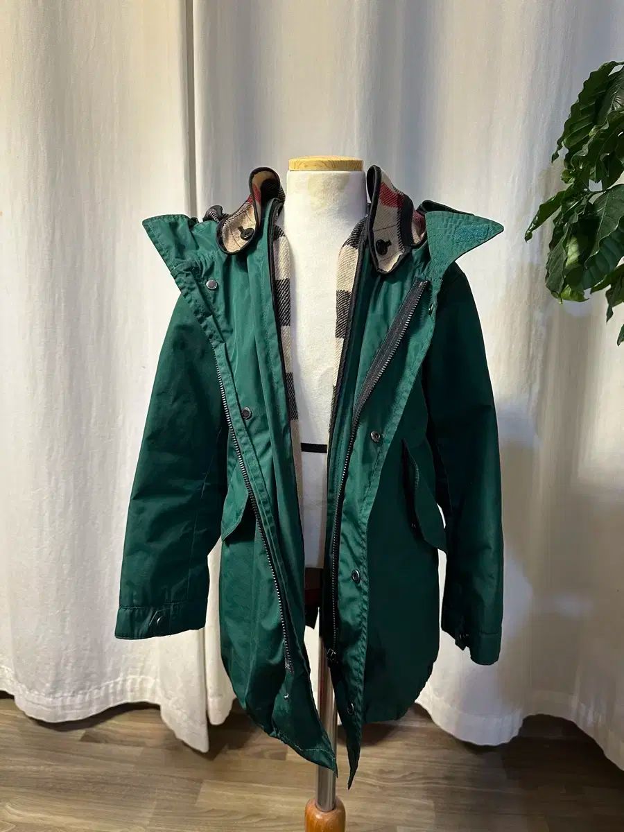 BURBERRY バーバリー キッズ ジャケット 6Y
