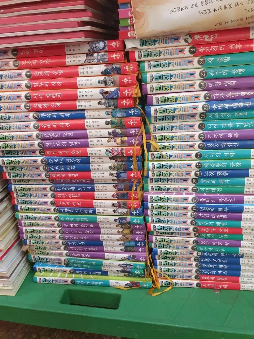 ご依頼品 みい 】 きー Kさん adidas ZX 8000 “Metallic Grey” is On the Way