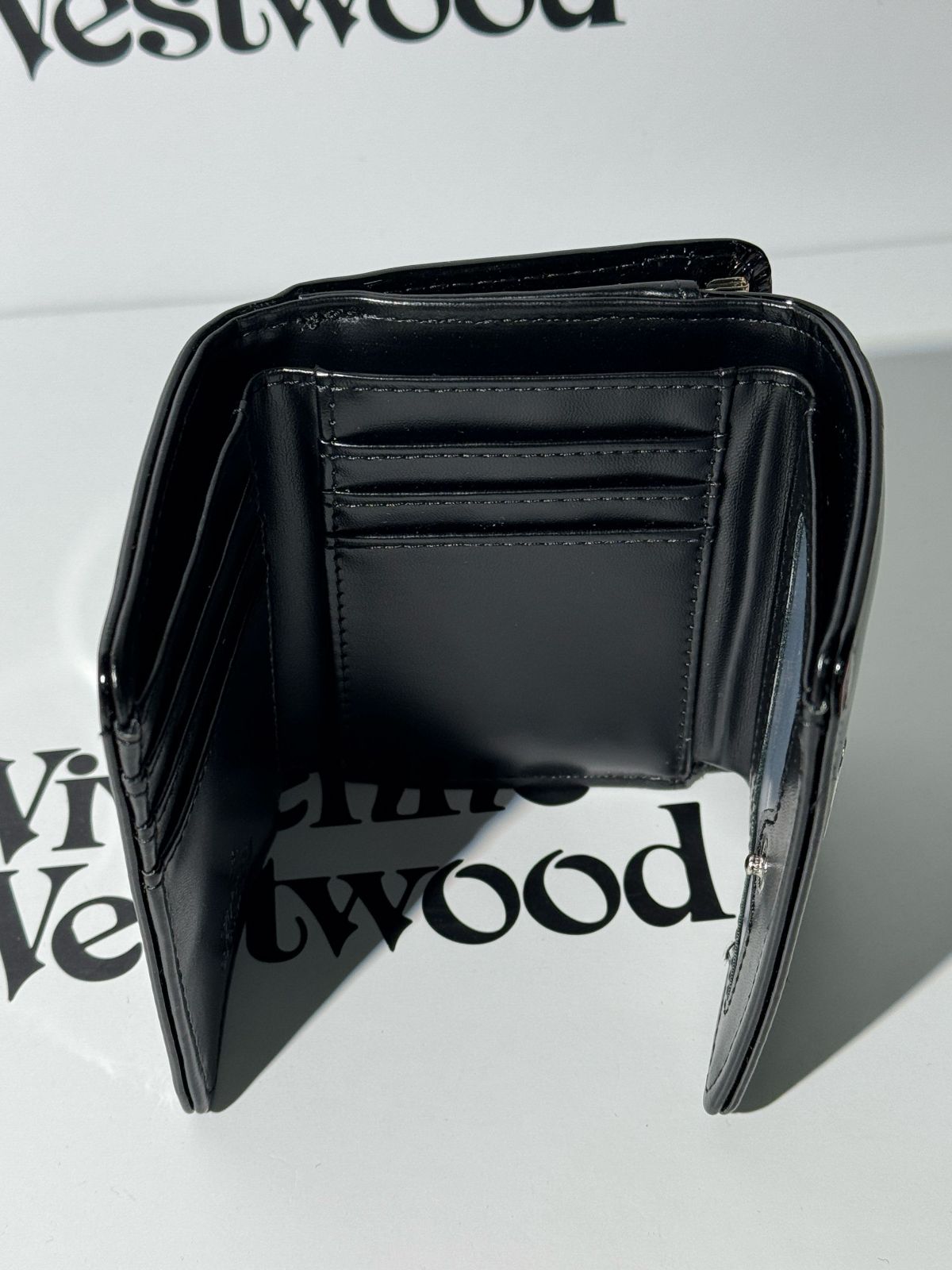 Vivienne Westwood 三つ折り財布 黒 Vivienne Westwood 三つ折り財布