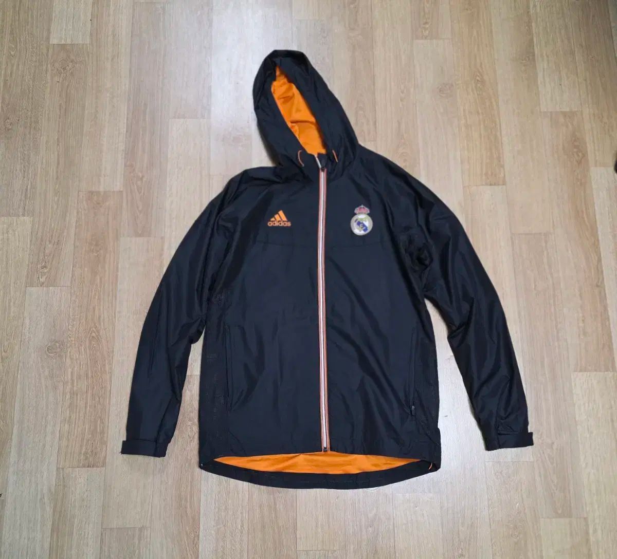 adidas - レアルマドリードCF★アディダス★ウィンドブレーカー/ナイロンパーカー★メンズM adidas レアル・マドリード ウィンドブレーカー M ナイロン