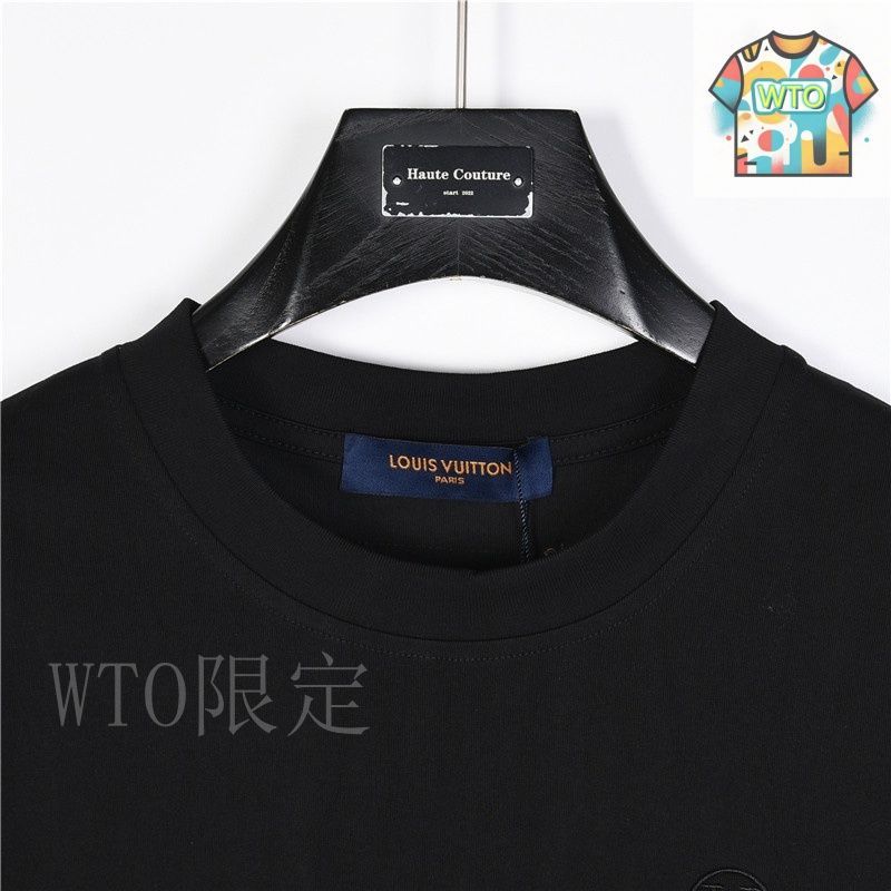 *胸元ロゴが映える！国内発送*【Louis Vuitton】Tシャツ 今日特価】Louis Vuitton クラシック 胸暗紋刺繍 ロゴ T シャツ
