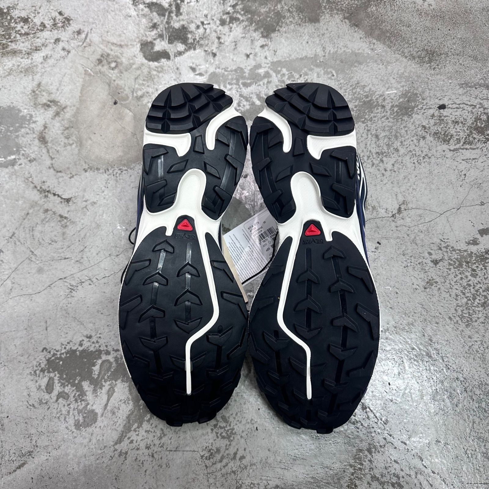 未使用品 SALOMON XT-6 GTX ローカットスニーカー ハイテクシューズ