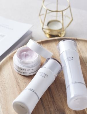 エッセンスシリーズ（ESSENCE）ベーシックセット(化粧品のアイリス)