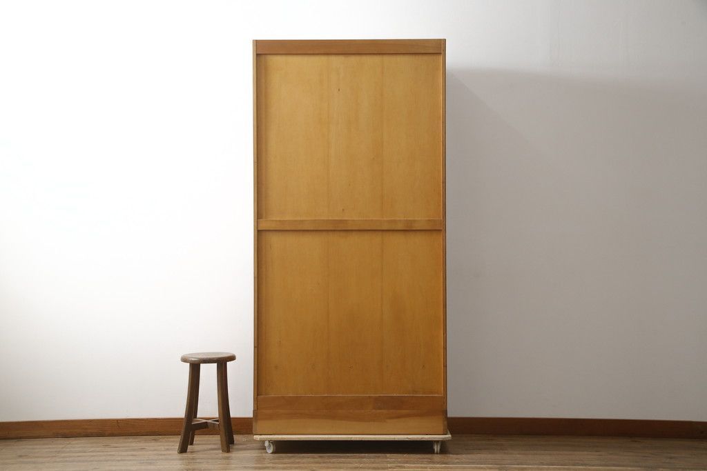 取付無料！葉山家具 おしゃれアンティーク天然木キャビネット 花柄